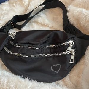 Fanny pack with bling and a heart